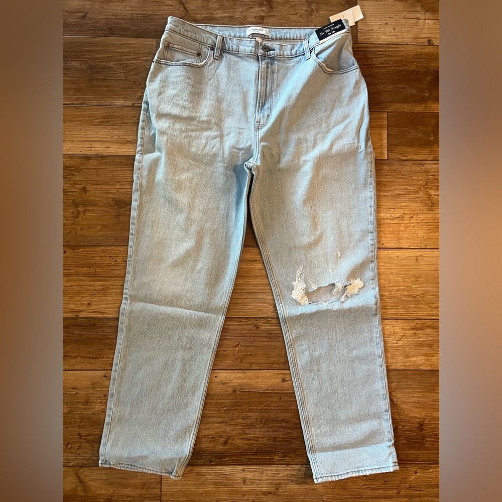 Abercrombie 90s Straight Jean - 34L Curve Love
